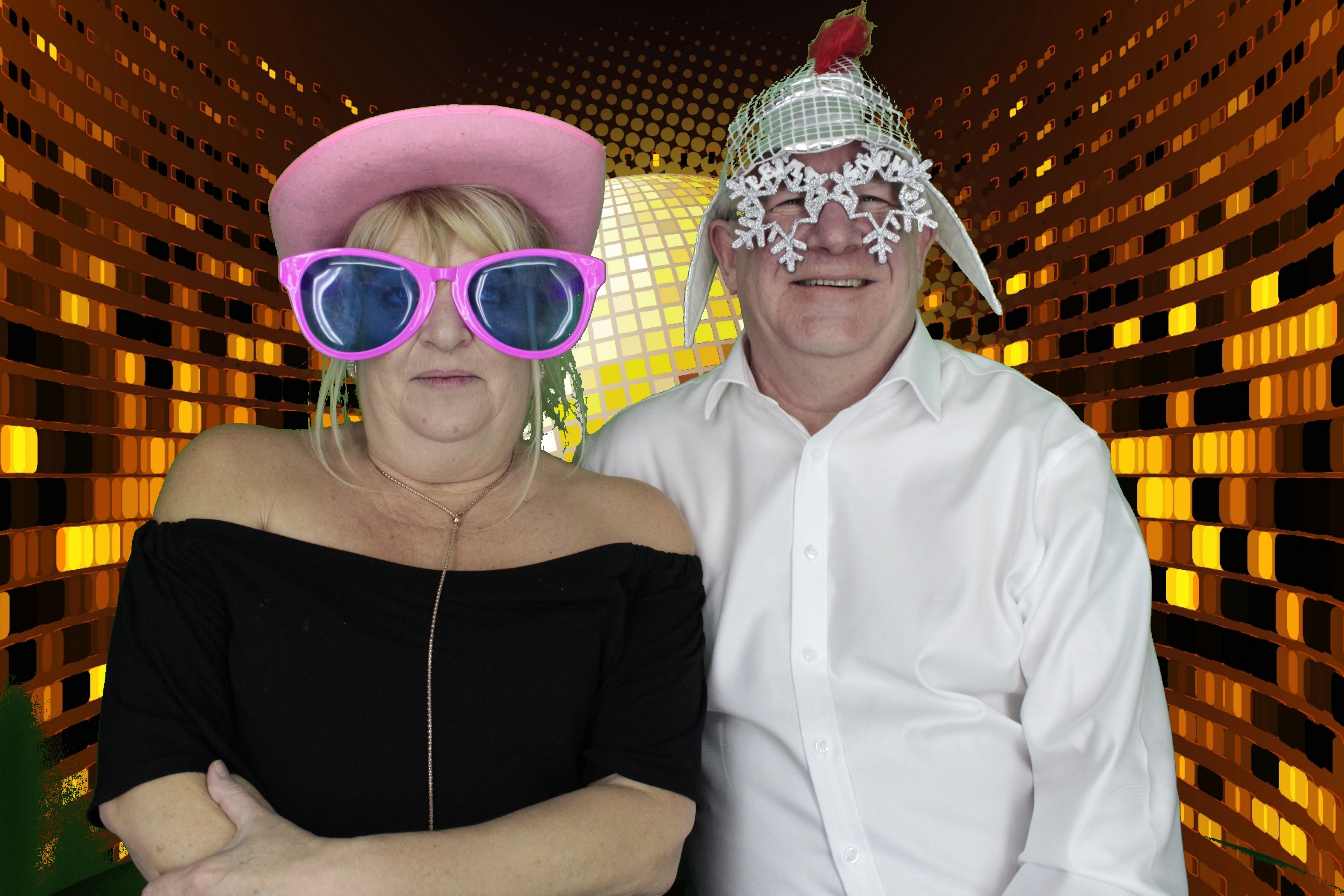 Christine's 60th Birthday | View more photos from the event at gallery.myphotoboothexperience.co.uk/u/MyPhotoBoothExperienceLtd/Christines-60th-Birthday